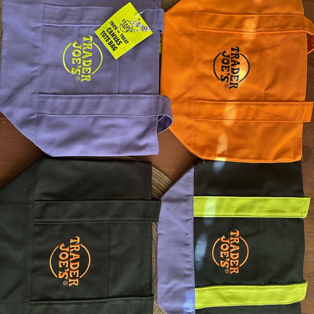 Trader Joe's Reusable Tote Bags Set